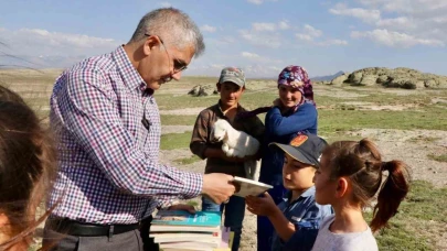 Vali Çelik’ten çobanlara ziyaret