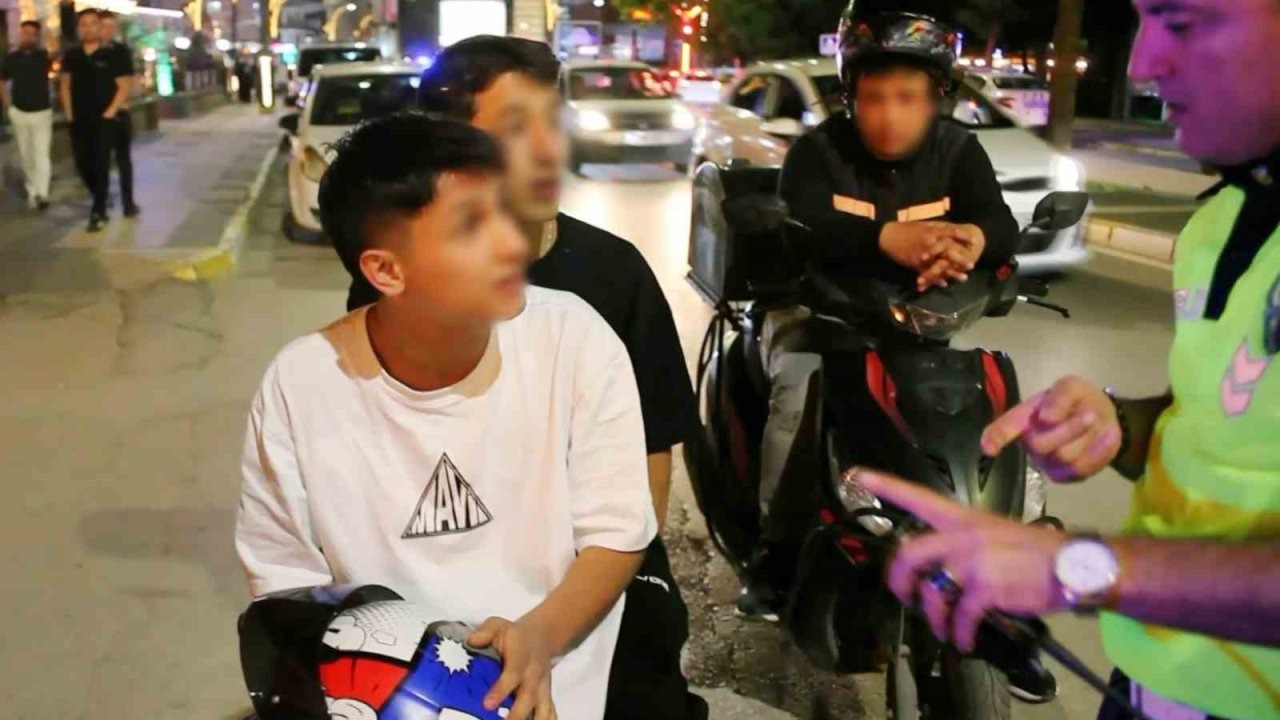Polise dil döküp gazeteciye el salladı ama cezadan kurtulamadı