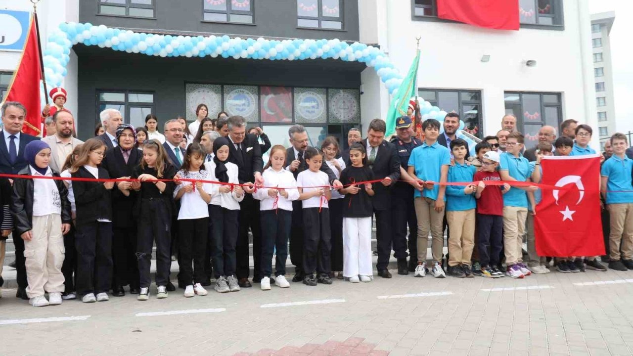 Eskişehir’de son 2 yıl içerisinde 23 yeni okul yapıldı, 12 okul inşaatı ise devam ediyor