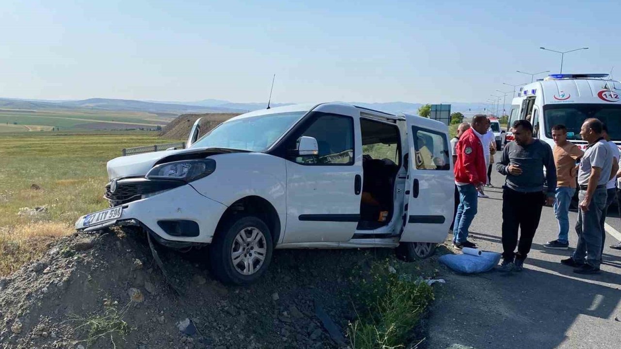 Kırıkkale’de trafik kazası: 4’ü çocuk, 7 yaralı