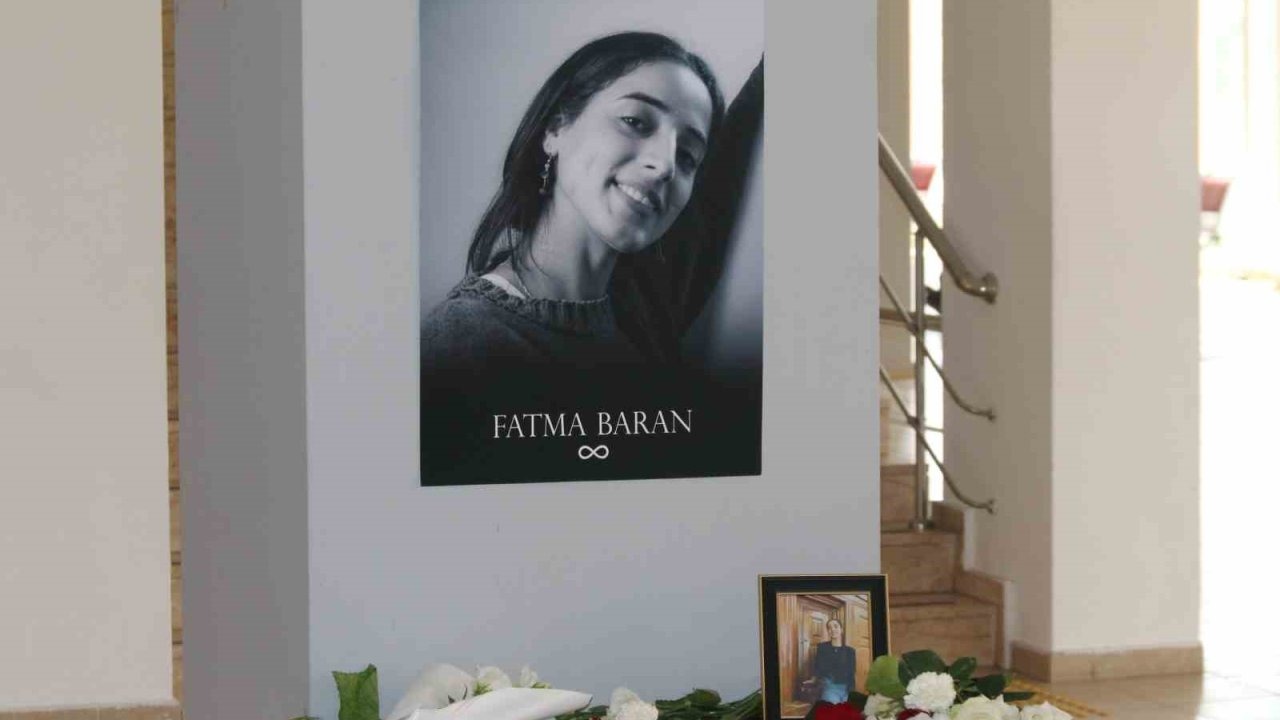 İzmir'deki Feci Kazada Hayatını Kaybeden Üniversite Öğrencisi Fatma Baran Anıldı