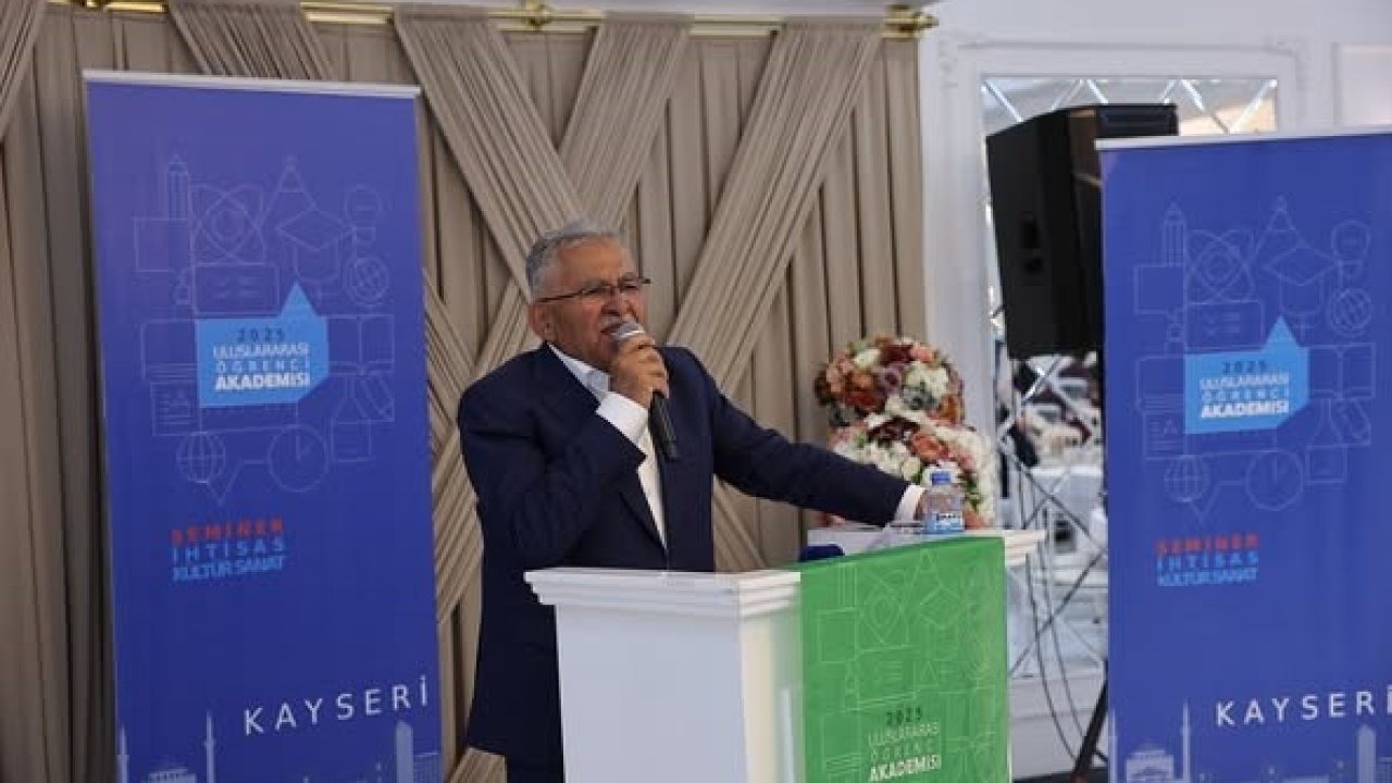 Başkan Büyükkılıç, Kayseri’deki uluslararası öğrencilerle buluştu