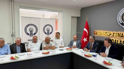 TŞOF Genel Başkanı Mehmet Yiğiner, Gaziantep’te esnaf odası başkanlarıyla buluştu
