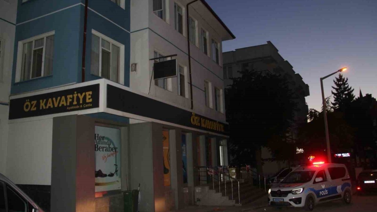 Otelin 3. katından düşen 2 yaşındaki çocuk yaralandı