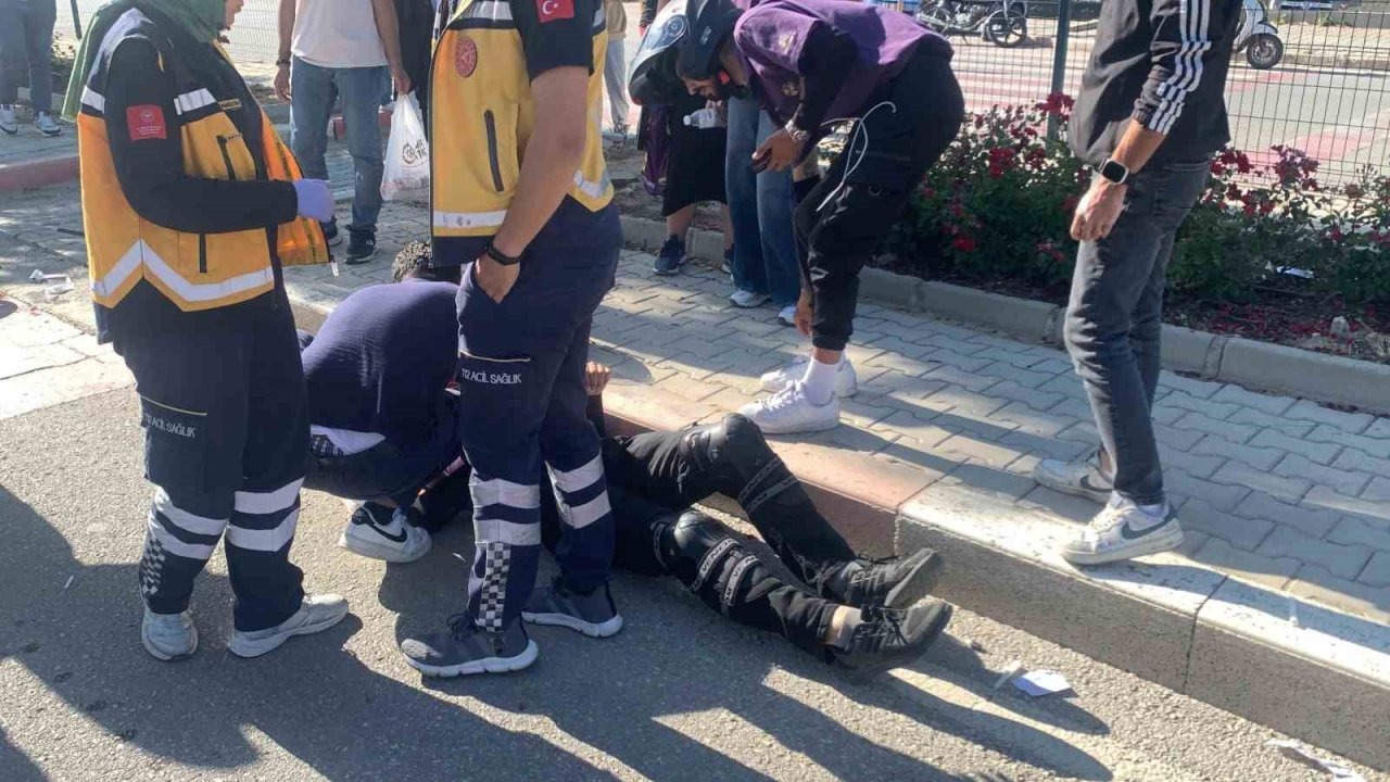 Karaman'da Motokurye Kazası: Sürücü Yaralandı