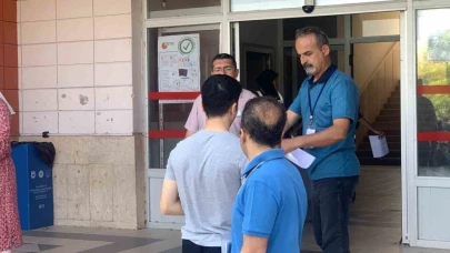 Karaman'da YKS Heyecanı Devam Ediyor: "Biz Tarih Olmaya Değil, Tarih Yazmaya Geldik!"
