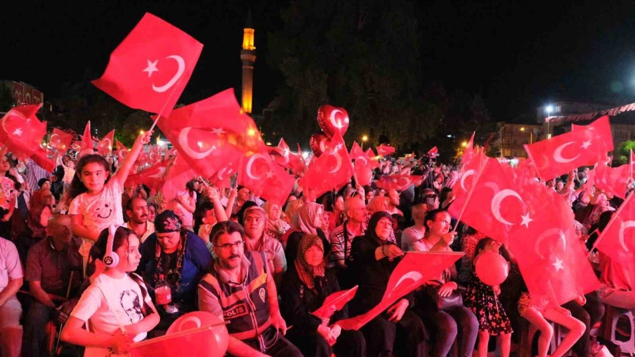 Karaman’da 15 Temmuz Ruhu Meydanda Yaşatıldı