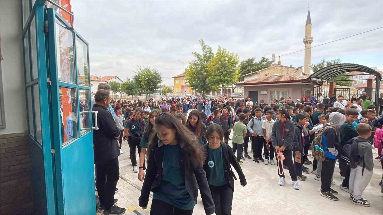 Karaman’da Yeni Eğitim Yılı Coşkuyla Başladı