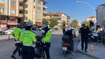 Karaman’da yayalara yol vermeyen sürücüler cezadan kaçamadı