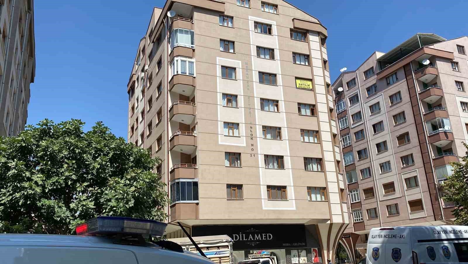 Konya'da bir kişi evinde silahla vurulmuş halde bulundu-3