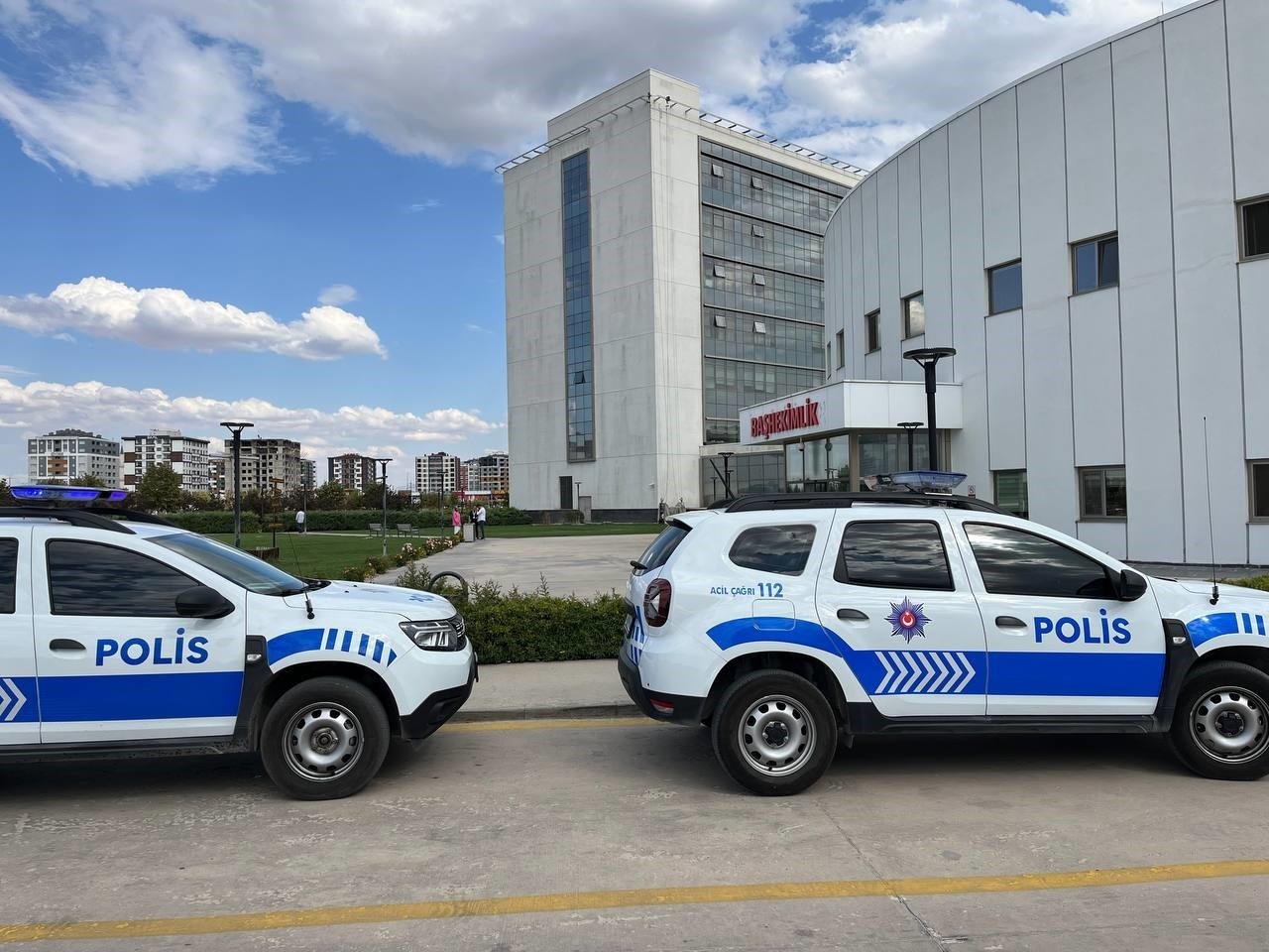 İlaç yazdırmak isteyen hasta bıçakla başhekimlikte korku saçtı-2