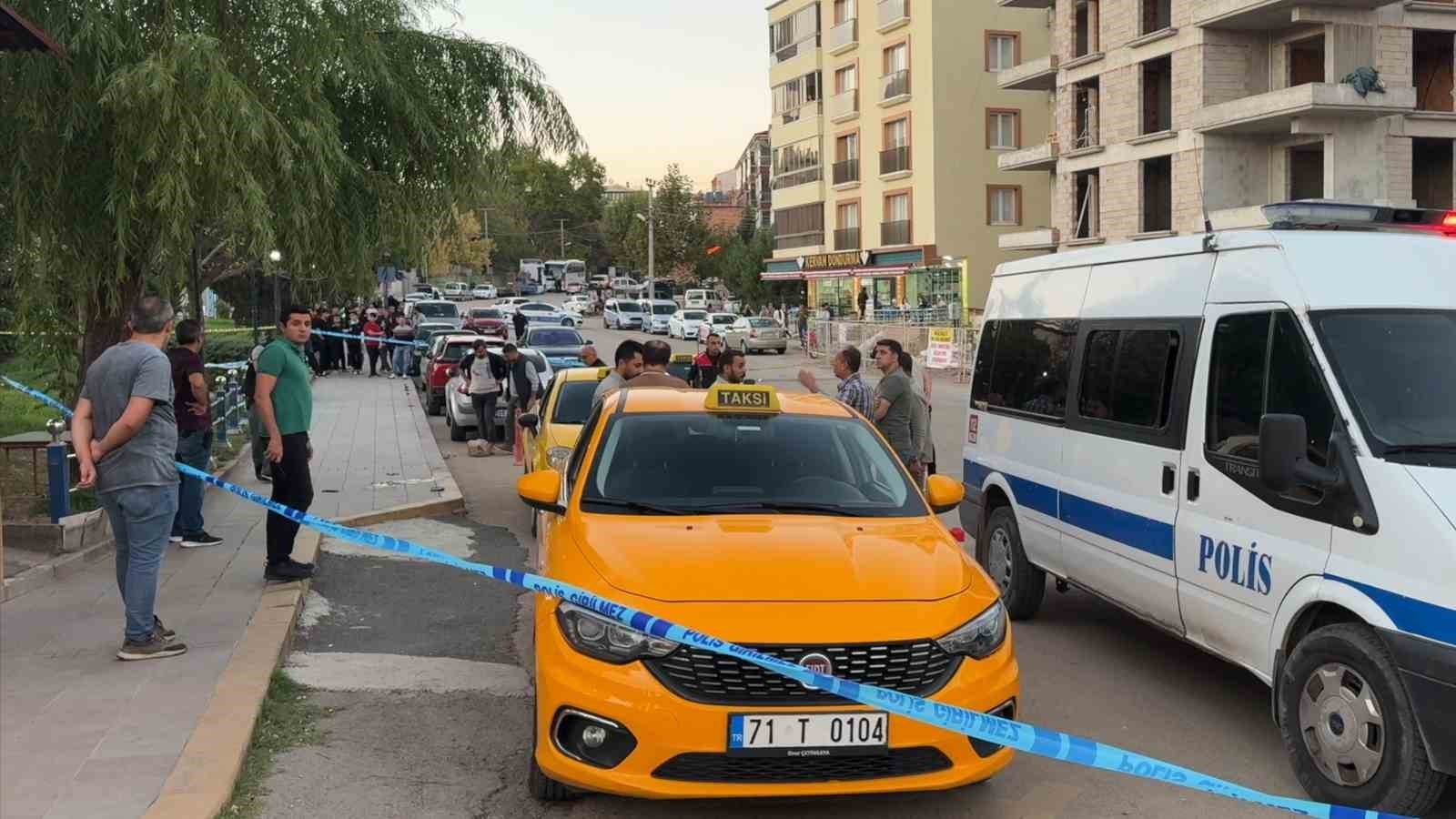 Taşınma kavgası kanlı bitti: Nişanlısını yaralayıp çaldığı taksiyle kaçtı ardından intihar etti-4