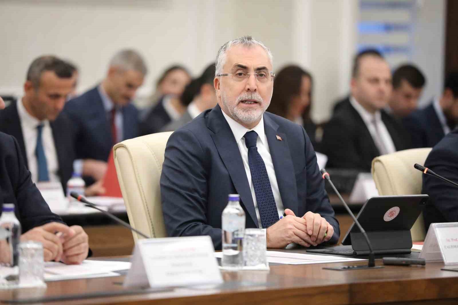 Bakan Işıkhan, KPDK Toplantısı'na başkanlık etti-4