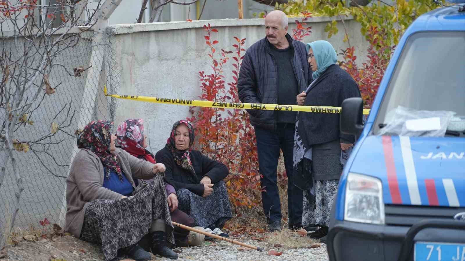 Kırıkkale'de şizofren hastası dehşet saçtı: Eniştesini öldürdü, annesini ağır yaraladı-3
