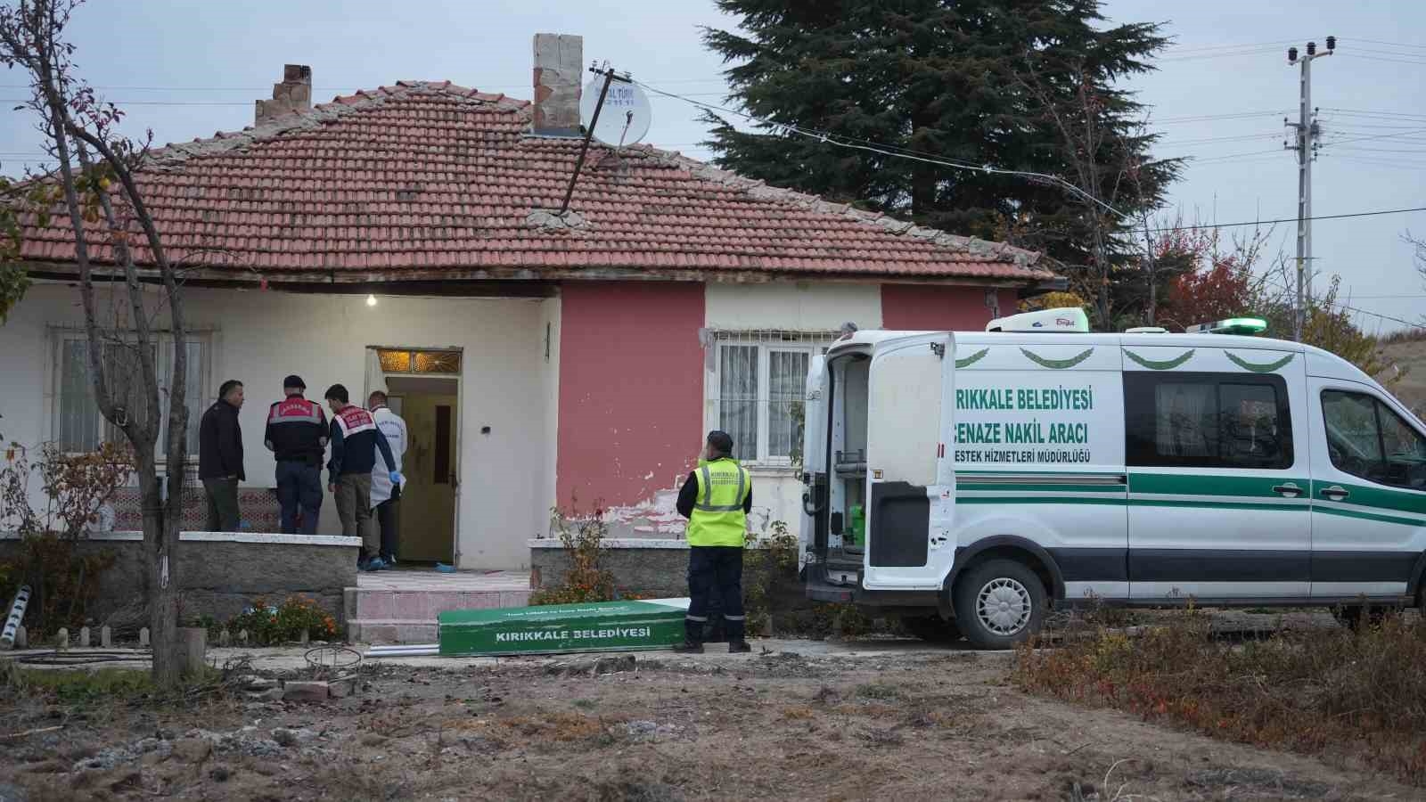 Kırıkkale'de şizofren hastası dehşet saçtı: Eniştesini öldürdü, annesini ağır yaraladı-4