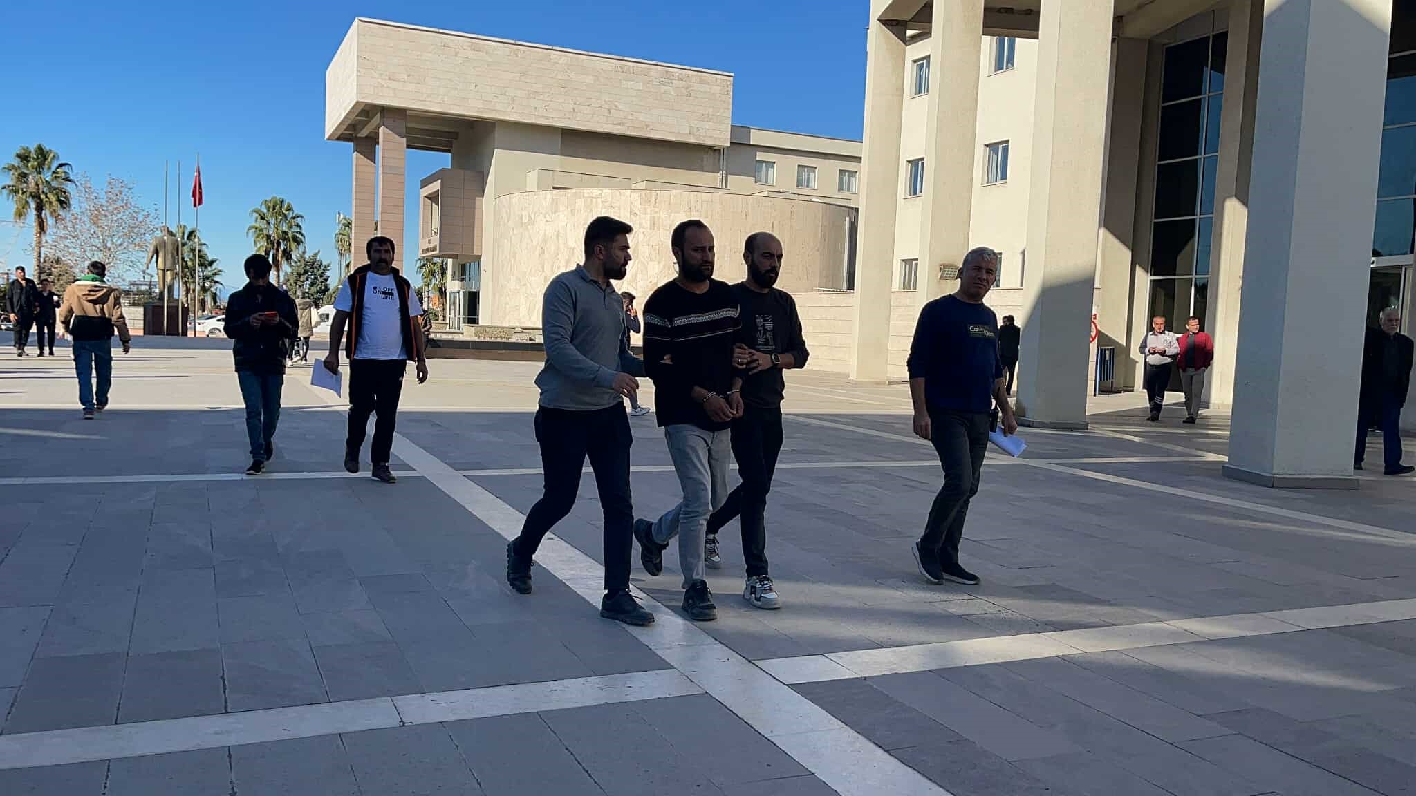 Boşanma aşamasındaki eşini öldüren şahıs tutuklandı-2