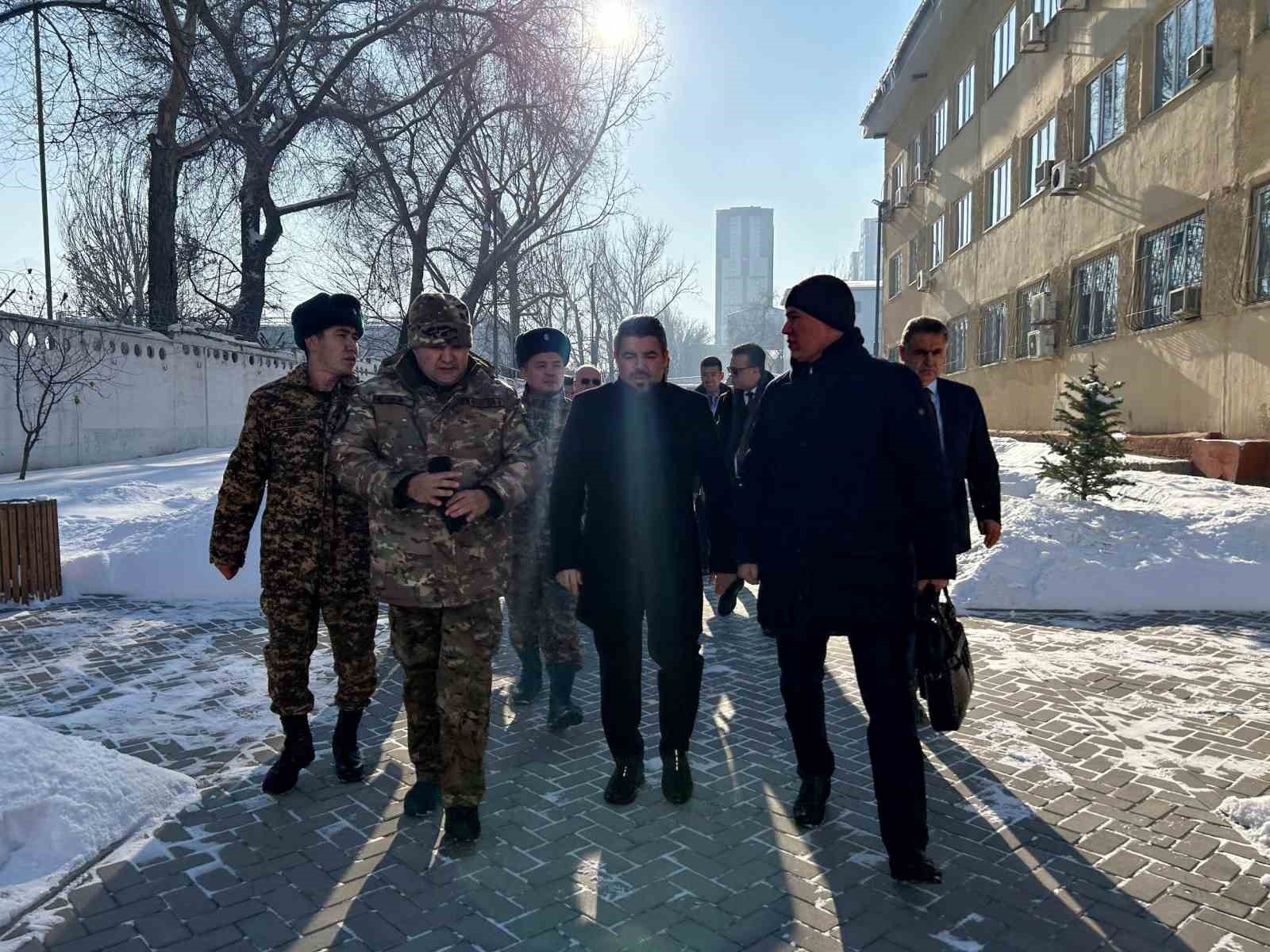 TİKA Başkan Yardımcısı Yorulmaz, Kazakistan'da kurulan Türkçe sınıfını ziyaret etti-4