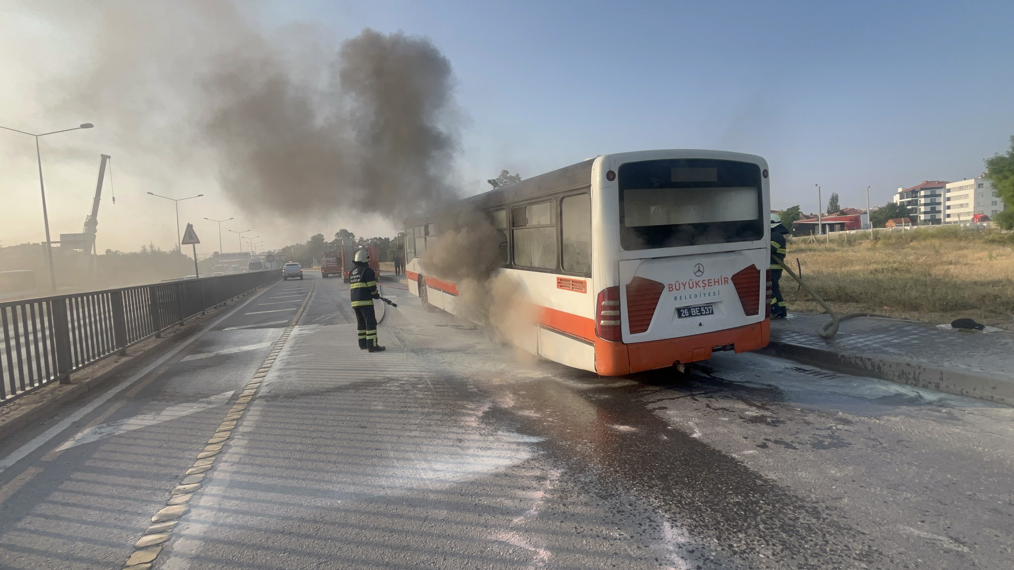 Eskişehir’de Belediye Otobüsü Alev Aldı: 1 Yolcu Yaralandı