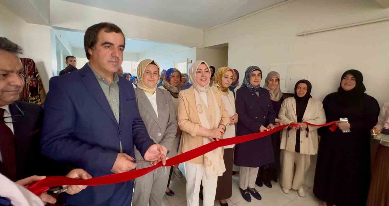 Yıl boyu hazırladıkları ürünleri gururla sergilediler-1