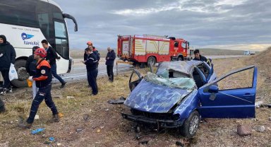 Aksaray'da otomobil ile otobüs çarpıştı: 2 yaralı