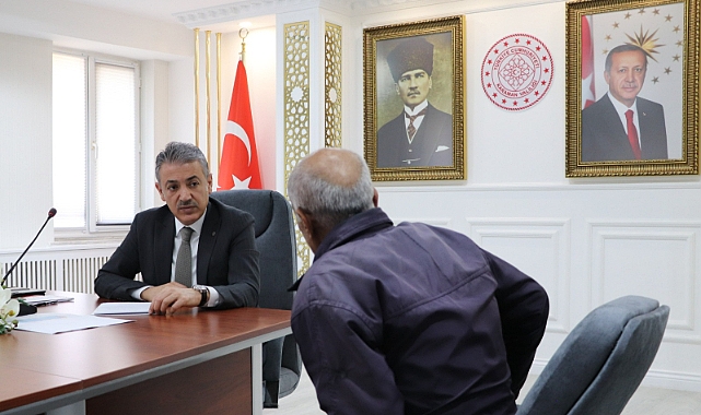 Karaman Valisi Halk Günü'nde Vatandaşlar ile Bir Araya Geldi