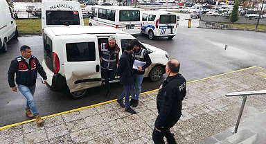 Karaman'da yalnız gördüğü kadınlara odunla saldıran şahıs tutuklandı