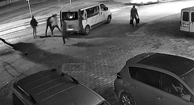 Konya'da bıçakla sopalı saldırıya uğrayan 2 genç yaralı
