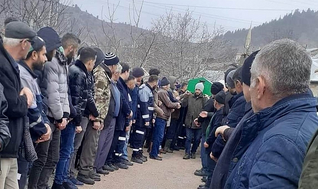 Trafik kazasında ölen genç son yolculuğuna uğurlandı