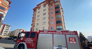 Aspiratör alev aldı, evdekiler panik yaşadı