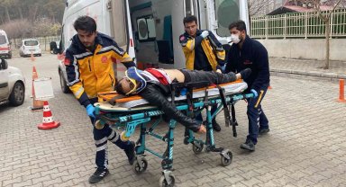 Baca temizlemek için çıktığı çatıdan düşen kişi hayatını kaybetti