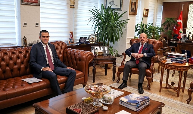 Bakan Bilgin, TİSK Yönetim Kurulu Başkanı Akkol ile görüştü