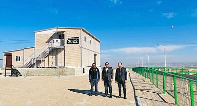 Bölgenin en büyük hayvan pazarı Çiçekdağı'nda açıldı