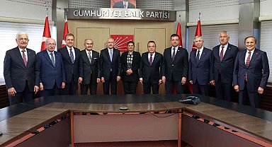 CHP lideri Kemal Kılıçdaroğlu, CHP'li Belediye Başkanları ile görüştü