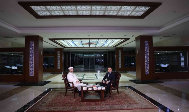 Diyanet İşleri Başkanı Erbaş: "İsveç'teki Türkiye büyükelçiliğinin önünde yine bu saldırının yapıldığı yerde Kur'an'a saygı programı yapılacak"