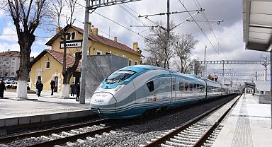 Karaman YHT hattını 1 milyon 194 bini aşkın yolcu kullandı
