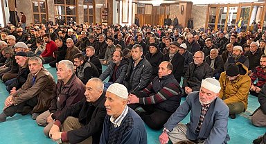 Kayseri'de Regaip Kandili'nde camiler doldu