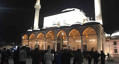 Konya'da Regaib Kandili coşkuyla idrak edildi