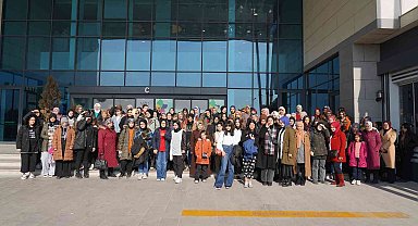 Lise Medeniyet Akademisi gençleri aileleriyle sinemada buluştu