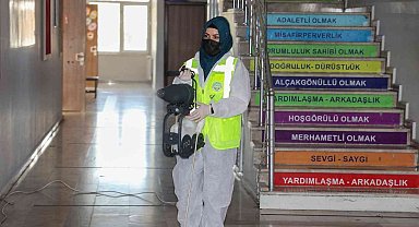 Talas'taki okullarda yarıyıl tatili temizliği