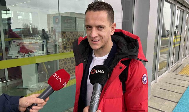 Amir Hadziahmetovic, Beşiktaş için yola çıktı