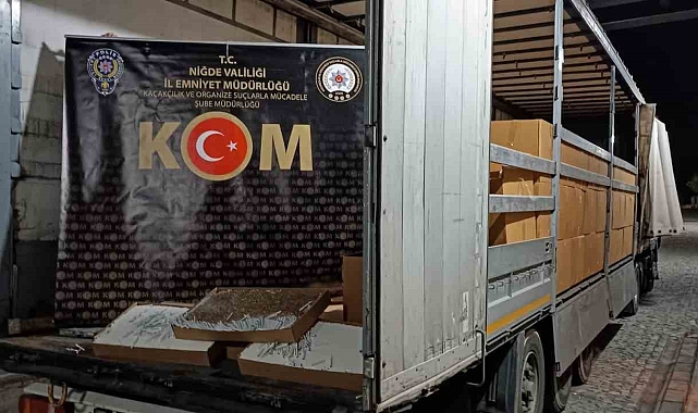 Niğde'de tura operasyon: 6 milyon 750 bin makaron ele geçirildi