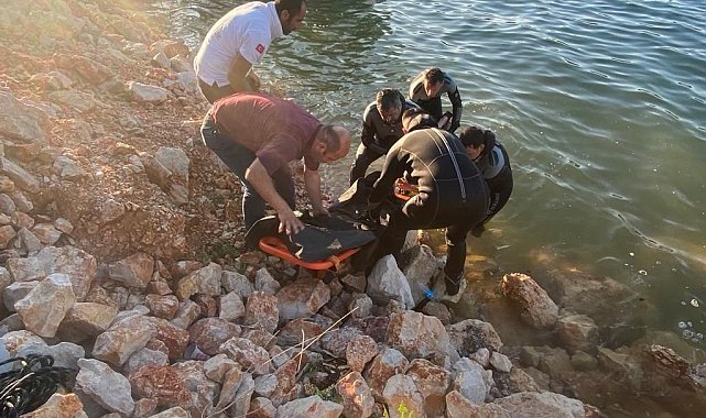 Baraj gölünde kaybolan öğretmenin cansız bedenine ulaşıldı