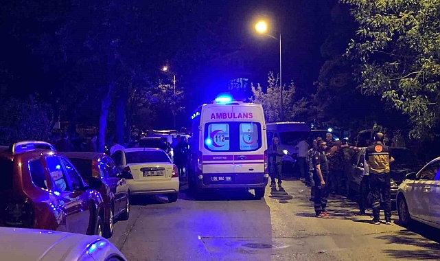 Araç içerisinde tartıştığı arkadaşını silahla vurarak öldürdü