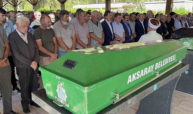 Yangında saklandığı dolapta can veren kız çocuğu son yolculuğuna uğurlandı