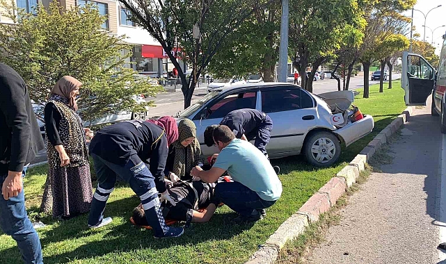 Aksaray'da Meydana Gelen Trafik Kazasında Sürücü Yaralandı