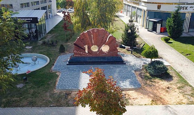 Anıtın ismini Eskişehirliler belirleyecek