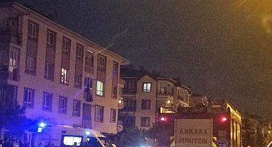 Ankara'da yokuş aşağı ilerlerken duramayan araç otoparka girdi: 1 yaralı
