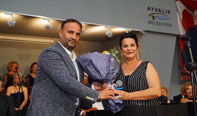 Ayvalık'ta Mesut Duran Müzik Derneği'nden Cumhuriyet konseri