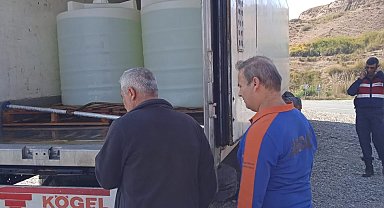 "Batman-Diyarbakır Yolu Diktepe Mevkiinde Asit Sızıntısı: Hızlı Müdahaleyle Çevre Güvenliği Sağlandı!"