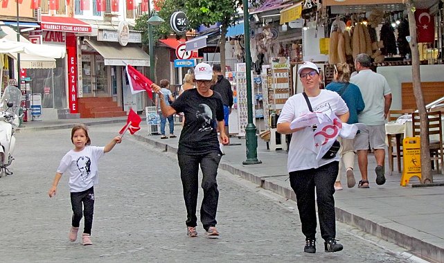 Çeşme'de Cumhuriyet için koştular